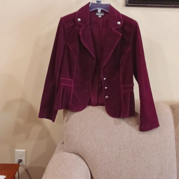 Jacket - Picture 1 of 2
